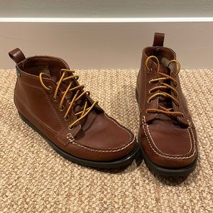 Eastland Seneca mid rise deck shoes